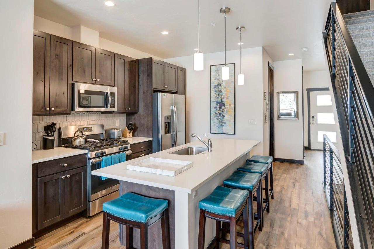 New Luxury Villa #268 With Rooftop Hot Tub & Great Views - 500 Dollars Of Free Activities & Equipment Rentals Daily Winter Park Exterior photo